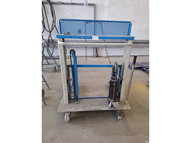 Wiel-montagewagen, omcn 227 - afbeelding 1 van  6