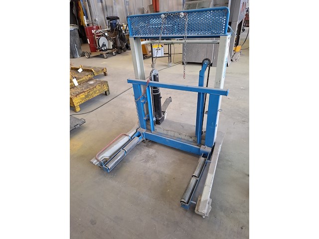 Wiel-montagewagen, omcn 227 - afbeelding 2 van  6