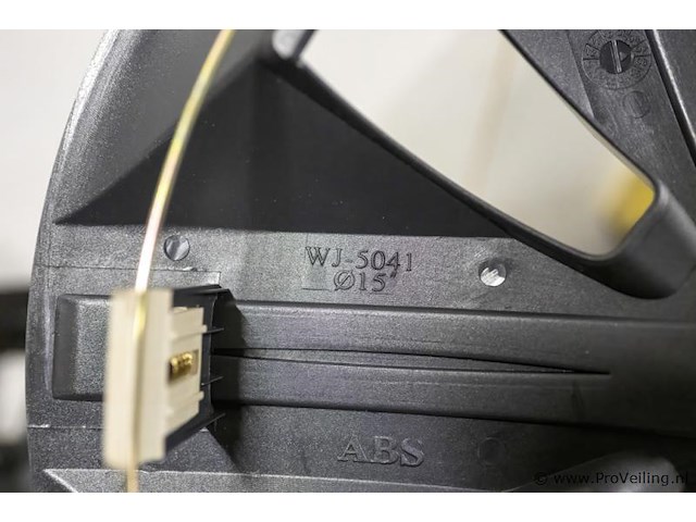 Wieldoppen - 15 inch - afbeelding 2 van  2