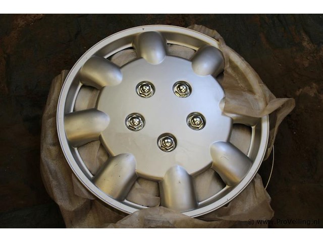 Wieldoppen 14inch - set van 4 stuks - nieuw - afbeelding 1 van  2