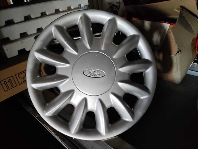 Wieldoppen ford - afbeelding 1 van  3
