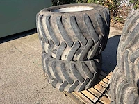 Wielen set graafmachine - afbeelding 11 van  14
