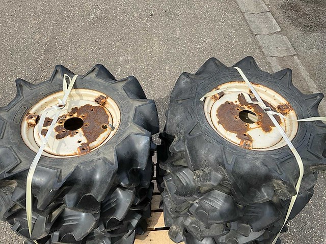 Wielenset t.b.v. minitractor - afbeelding 8 van  9
