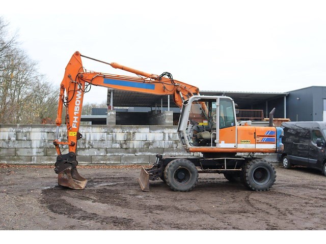 Wielgraafmachine fiat hitachi fh150w.3 diesel 87kw 1996 - afbeelding 1 van  1
