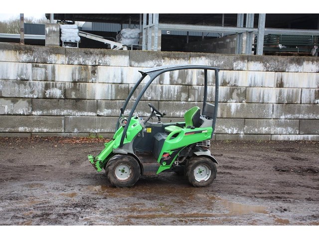 Wiellader avant 225 compact loader diesel - afbeelding 1 van  1
