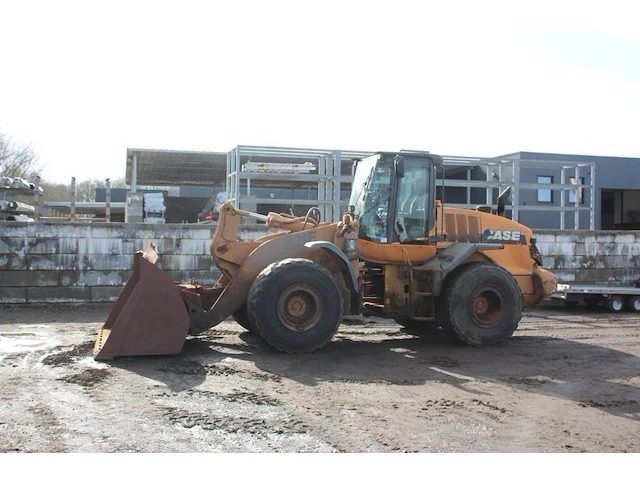 Wiellader case 821e diesel 169kw 2008 - afbeelding 1 van  1