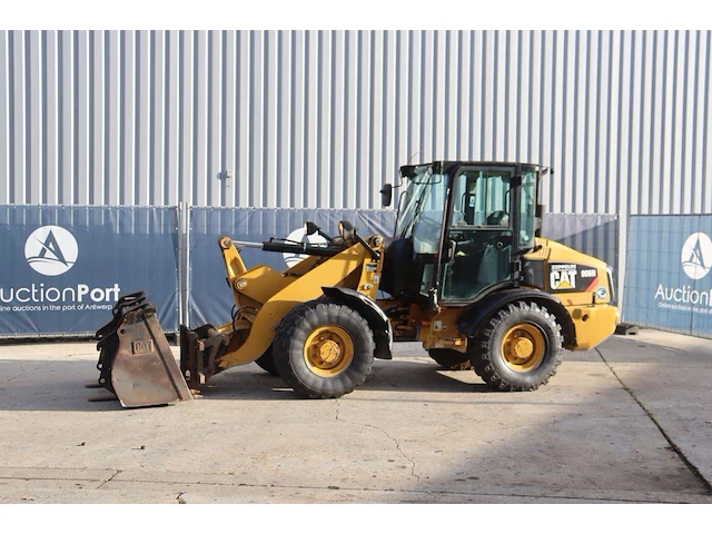 Wiellader caterpillar 906h diesel 55kw 2011 - afbeelding 1 van  1