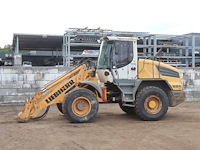 Wiellader liebherr l524 diesel 86kw - afbeelding 1 van  1