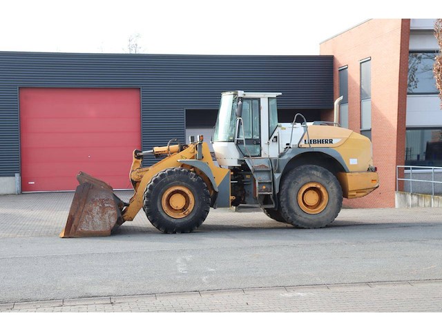 Wiellader liebherr l544 diesel 121kw 2001 - afbeelding 1 van  1