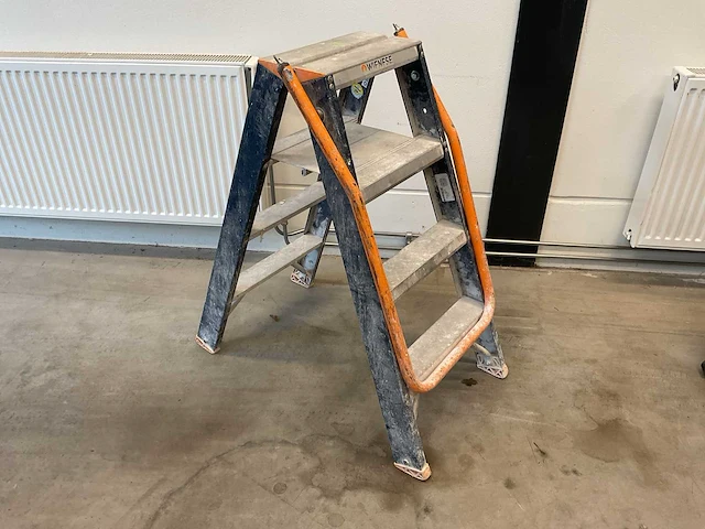 Wienese master 2x4 dubbele trap - afbeelding 1 van  2