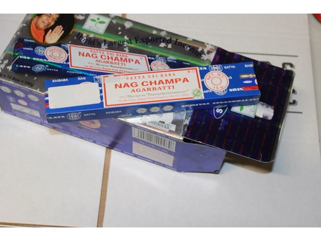 Wierrok nachampa 10 pakjes in ds 13 op loc o13 - afbeelding 1 van  3