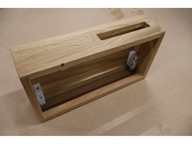 Wiesbaden - oak - fonteinplank / planchet voor opzetfontein - afbeelding 2 van  3