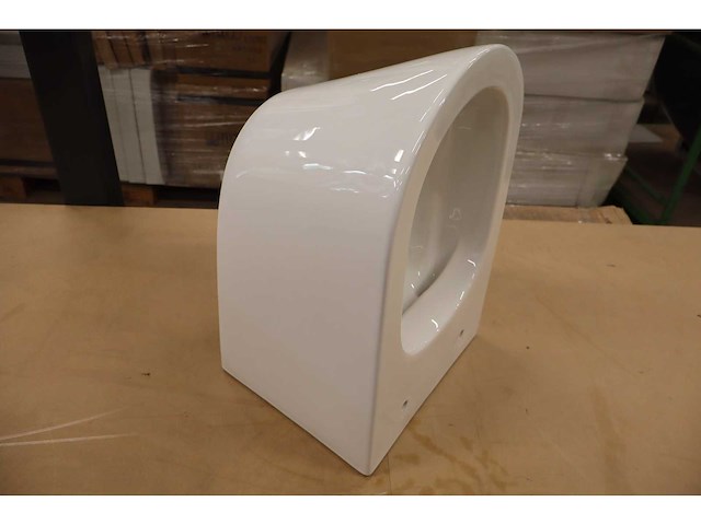 Wiesbaden - vesta - hangtoilet - afbeelding 6 van  11