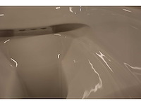 Wiesbaden - vesta - hangtoilet - afbeelding 9 van  11