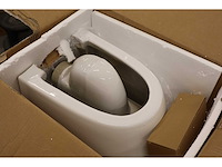 Wiesbaden - vesta - showmodel - hangtoilet - afbeelding 3 van  5