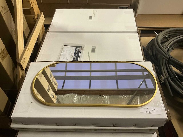 Wiesbaden spiegel ovaal renk met lijst geborsteld messing 30 x 70 cm (17x) - afbeelding 4 van  5