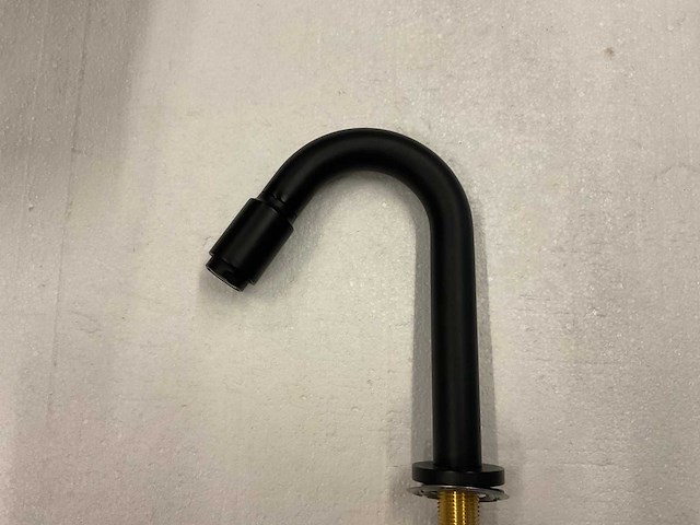 Wiesbaden viktoria luxe fonteinkraan - afbeelding 2 van  2