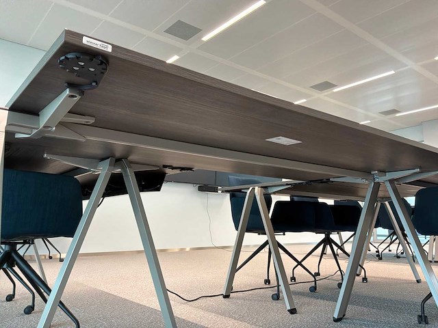 Wiesner hager yuno conferentietafels met stoelen - afbeelding 5 van  9