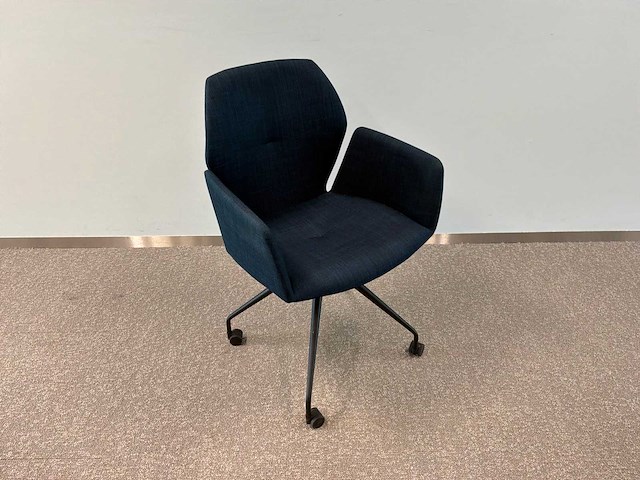 Wiesner hager yuno conferentietafels met stoelen - afbeelding 7 van  9