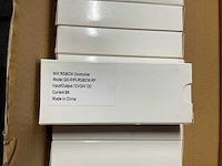 Wifi rgb controller qs-wifi-rgbw-rf draad, kabels & snoeren (35x) - afbeelding 3 van  3