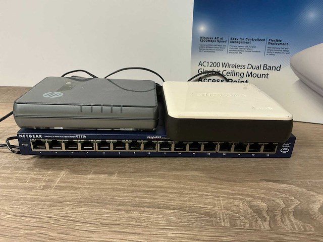 Wifi, router & switch - afbeelding 2 van  6