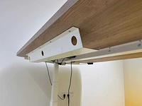 Wigvormig elektrisch zit-sta bureau 266x112 - afbeelding 3 van  14