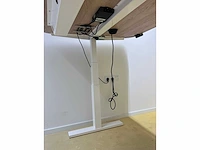 Wigvormig elektrisch zit-sta bureau 266x112 - afbeelding 4 van  14