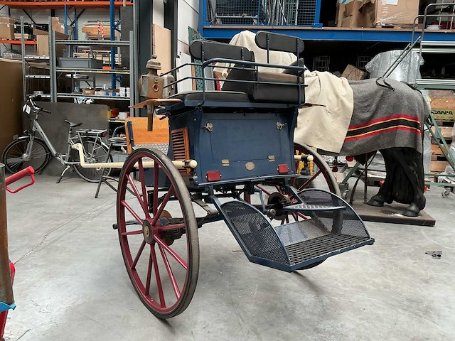 Wijkmans vintage rijtuig - afbeelding 2 van  8