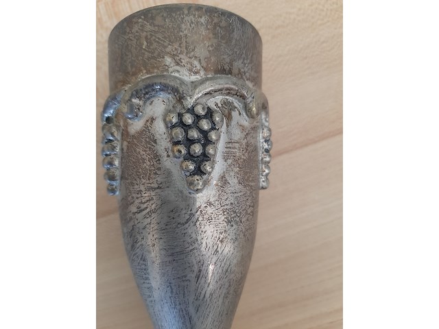 Wijnbeker met olielamp, frankrijk - afbeelding 2 van  5