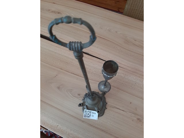 Wijnbeker met olielamp, frankrijk - afbeelding 5 van  5
