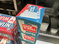 Wijnglas en softdrinkglas (240x) - afbeelding 1 van  2