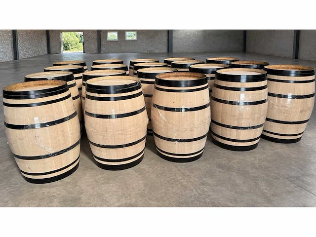 Wijnvat 225 liter - gezandstraald (20x) - afbeelding 5 van  10