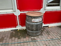 Wijnvatten als staantafels (4x) - afbeelding 2 van  8