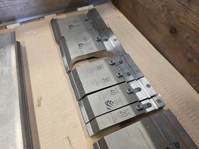 Wila - biu-002 - kantbank gereedschap - afbeelding 3 van  5