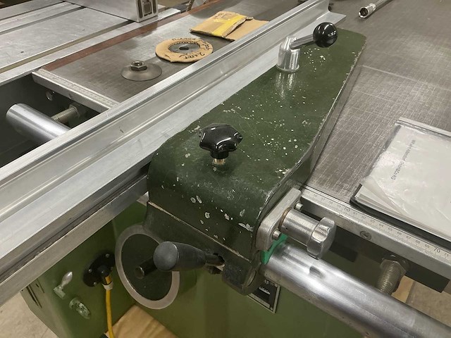 Wilhelm altemdorf f90 formaatcirkelzaagmachine - afbeelding 22 van  29