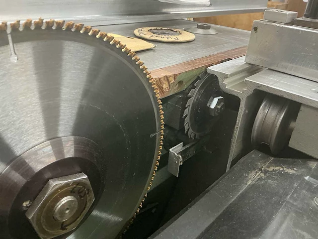 Wilhelm altemdorf f90 formaatcirkelzaagmachine - afbeelding 14 van  29