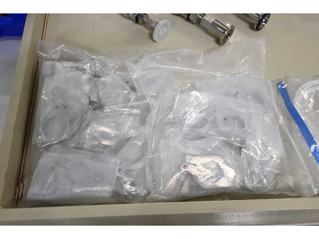 Wilhelm schmidt canister spoelblokken en toebehoren set - afbeelding 7 van  9