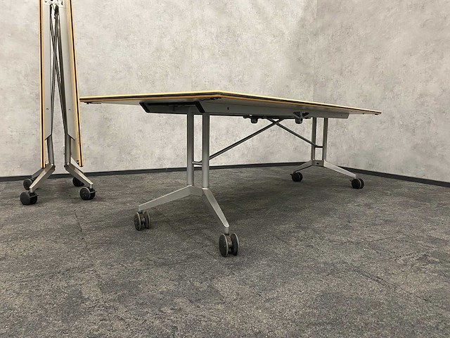 Wilkahn/ connection - verrijdbare nestelbare 8p conferentieset - afbeelding 8 van  31