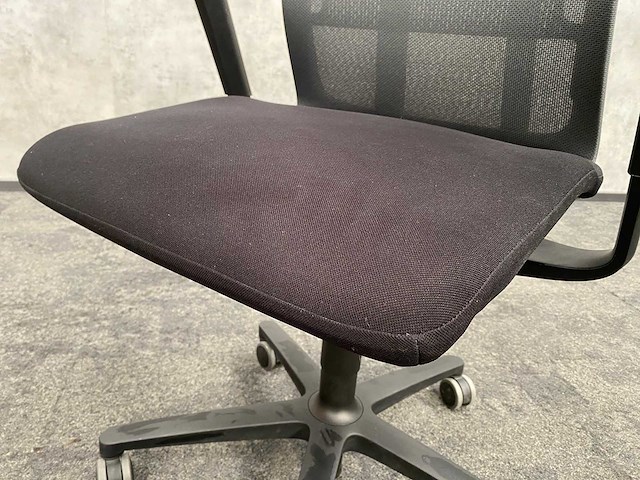 Wilkahn trimension 2022 - ergonomische bureaustoel - afbeelding 5 van  16