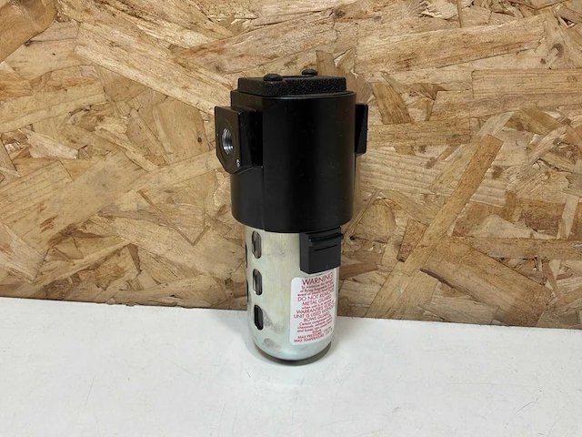 Wilkerson x06-c2-000 persluchtdroger 1/4” bspp (3x) - afbeelding 1 van  5
