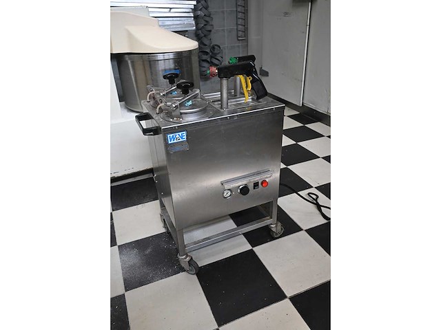 Willemse & van engelen mds 2.0 dubbele geleispuitmachine - afbeelding 2 van  6