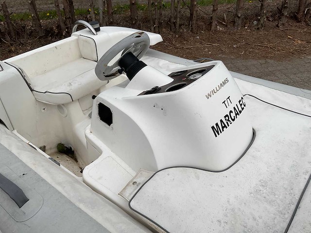Williams turbojet tender speedboot - afbeelding 11 van  16