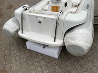Williams turbojet tender speedboot - afbeelding 14 van  16