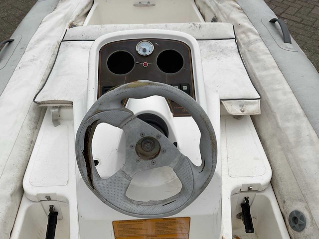 Williams turbojet tender speedboot - afbeelding 15 van  16
