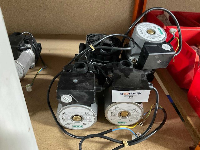 Wilo ahu r15/6-3 circulatie pomp (4x) - afbeelding 1 van  2
