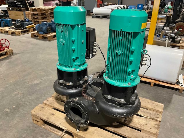 Wilo dl-e 125/220-7.5/4-ie4 dubbele circulatiepomp - afbeelding 1 van  3