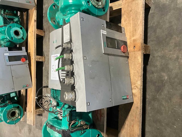 Wilo high efficiency drive 2,4/4500 inline-/centrifugaalpomp (2x) - afbeelding 3 van  6