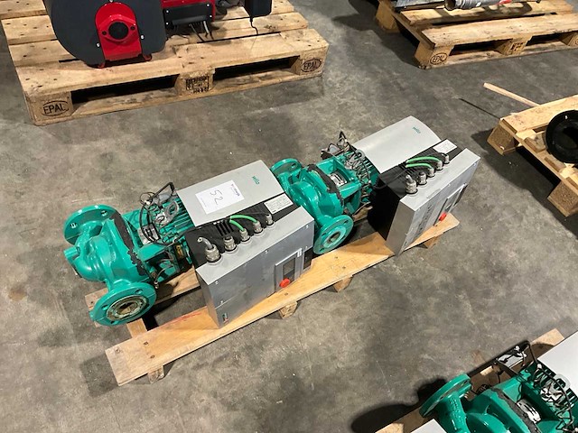 Wilo high efficiency drive 2,4/4500 inline-/centrifugaalpomp (2x) - afbeelding 2 van  4