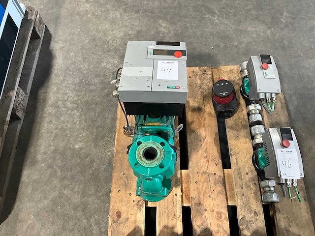 Wilo high efficiency drive 2,4/4500 inline-/centrifugaalpomp - afbeelding 1 van  5