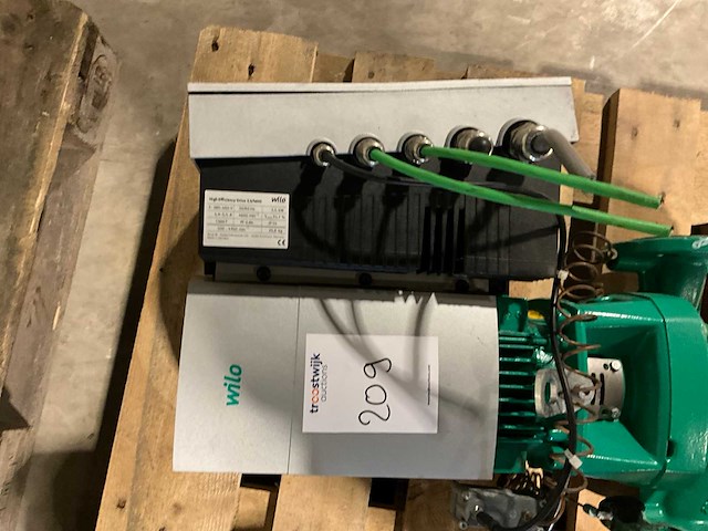 Wilo high efficiency drive 3/4600 inline circulatie pomp - afbeelding 4 van  8